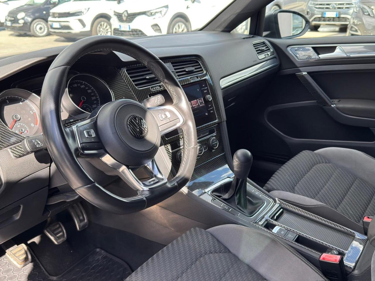 Volkswagen Golf 1.6 TDI 116 CV 5p. R Line