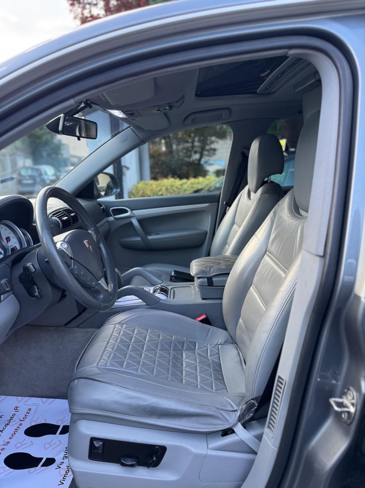 Porsche Cayenne 4.5 cat S Cayenne 4.5 gpl scade 2029