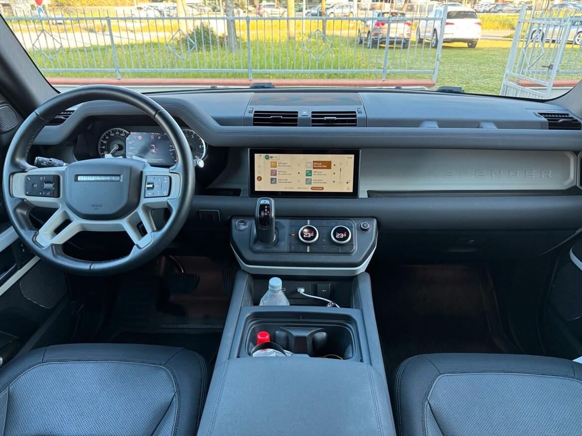 Land Rover Defender 110 3.0D I6 250 CV AWD Auto X-Dynamic SE