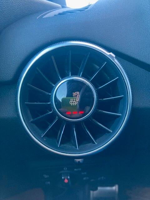 Audi TT Roadster 2.0 TDI ultra Design