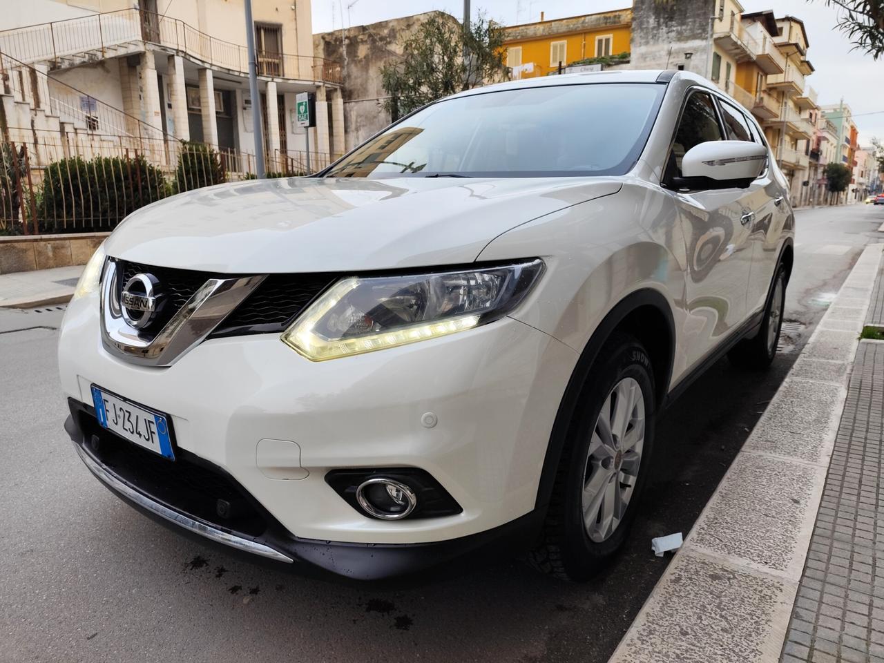 Nissan X-Trail 1.6 dCi 2WD 130cv AUTOMATICA