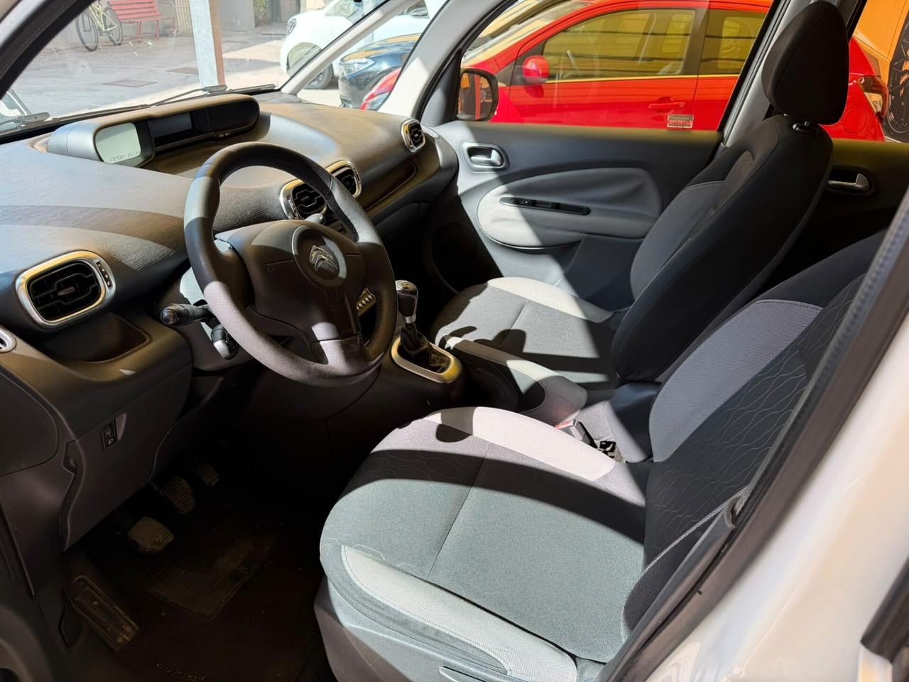 Citroen C3 Picasso 1.6cc diesel 12 mesi garanzia-2014