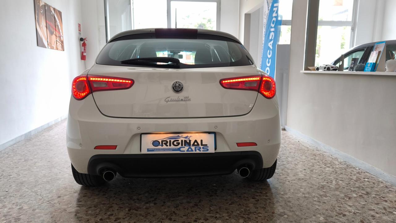 Alfa Romeo Giulietta 2.0 JTDm-2 140 CV Distinctive