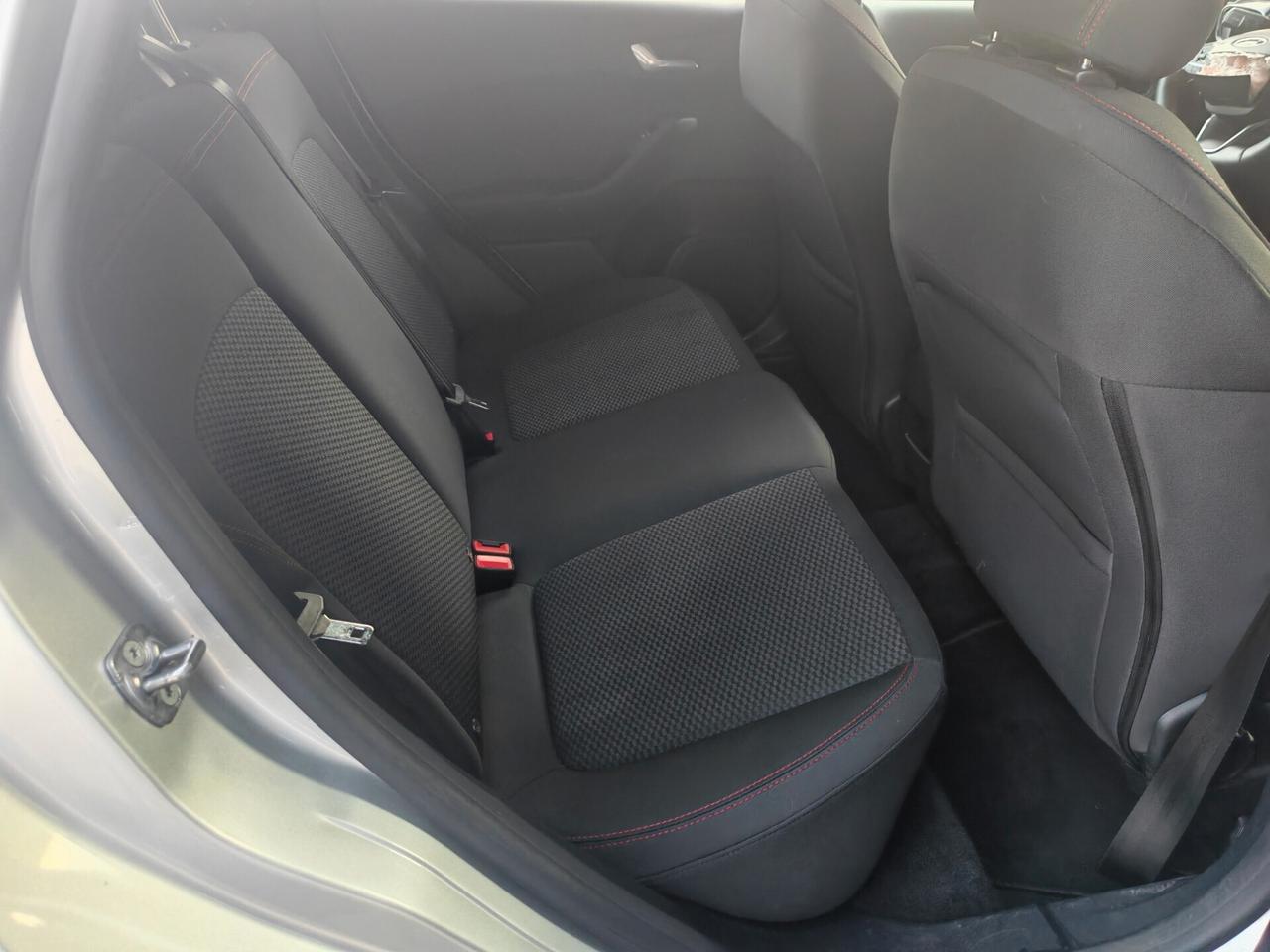 Ford Fiesta Hybrid 125 CV 5 porte ST-Line Incidentata