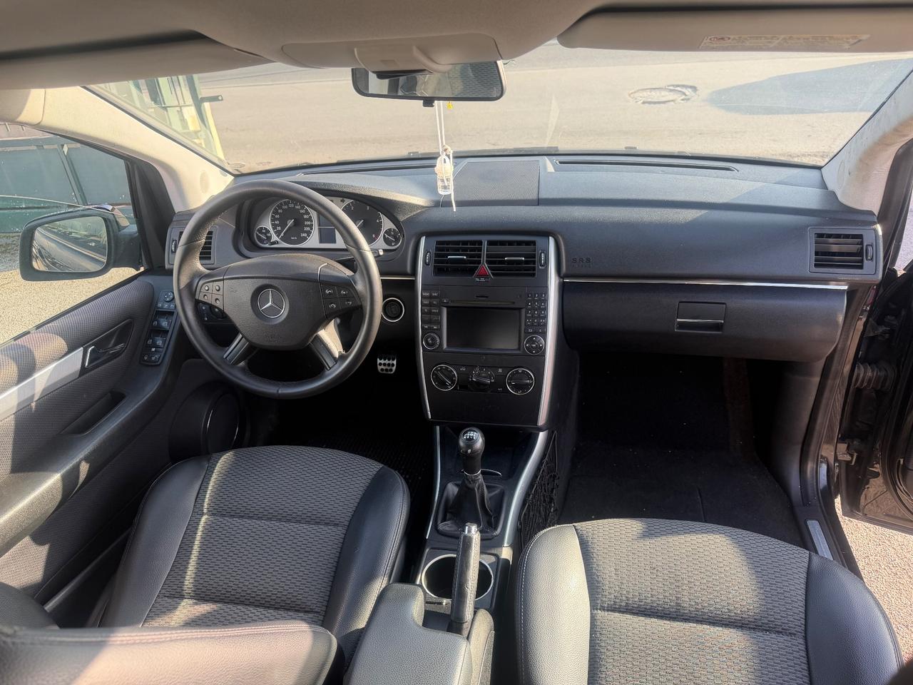 Mercedes-benz B 200 2.0 diesel 2010