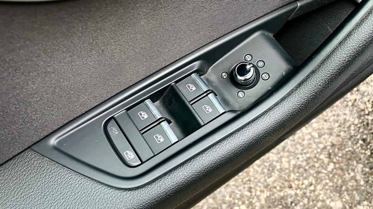 Audi A4 AUDI A4 AVANT 35 TDI S-TRONIC 163CV