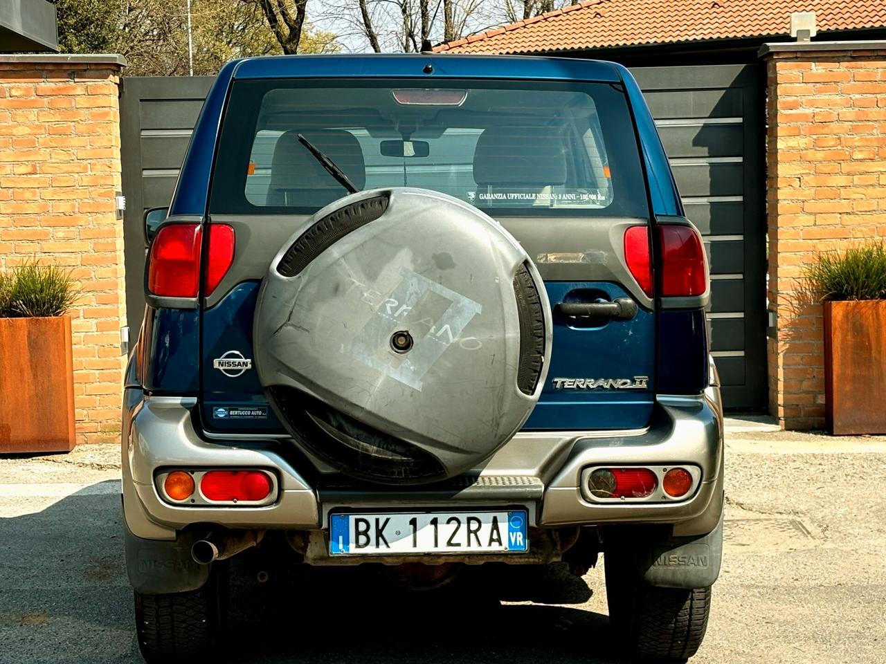 NISSAN TERRANO 2.7D 4x4 - 172000km -U.Propr-2000