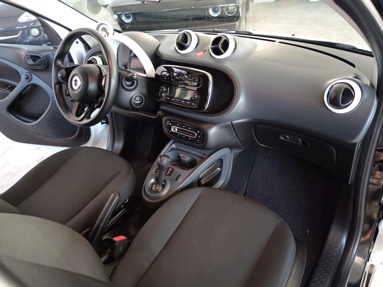 SMART Forfour II Hatchback 453 1.0 82cv (60kW) FULL ELECTRIC