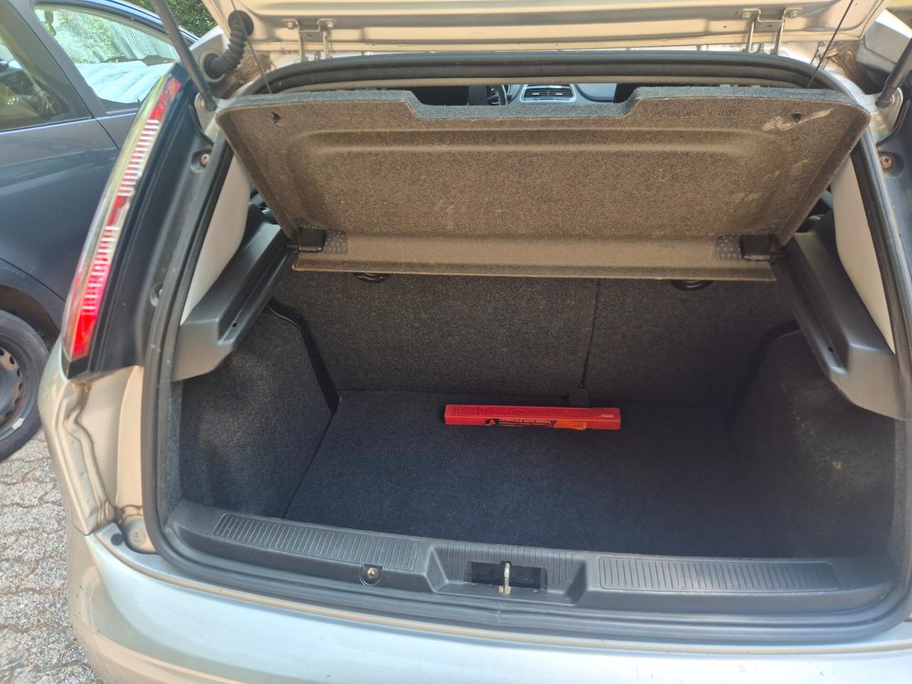 Fiat Punto 1.2 benzina euro 6 lounge