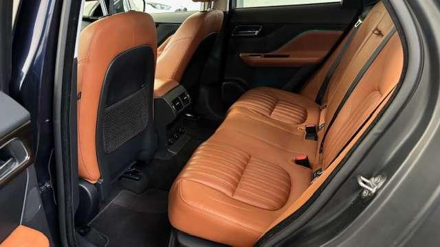 Jaguar F-Pace F-Pace 2016 2.0d Portfolio AWD 180cv auto-tetto pan-autom-
