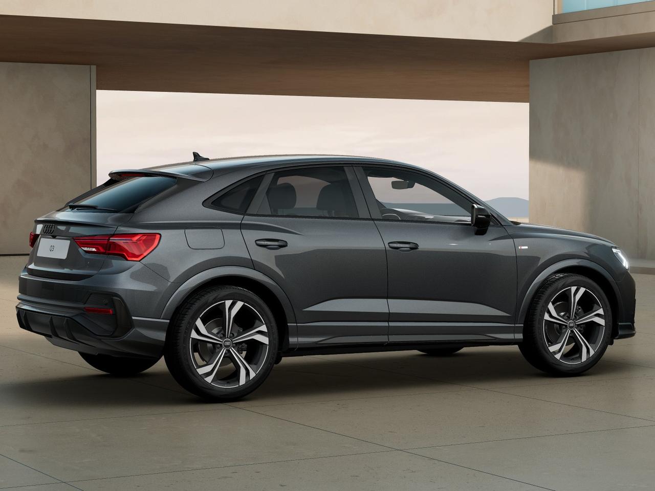 Audi Q3 sportback 35 2.0 tdi identity black s-tronic