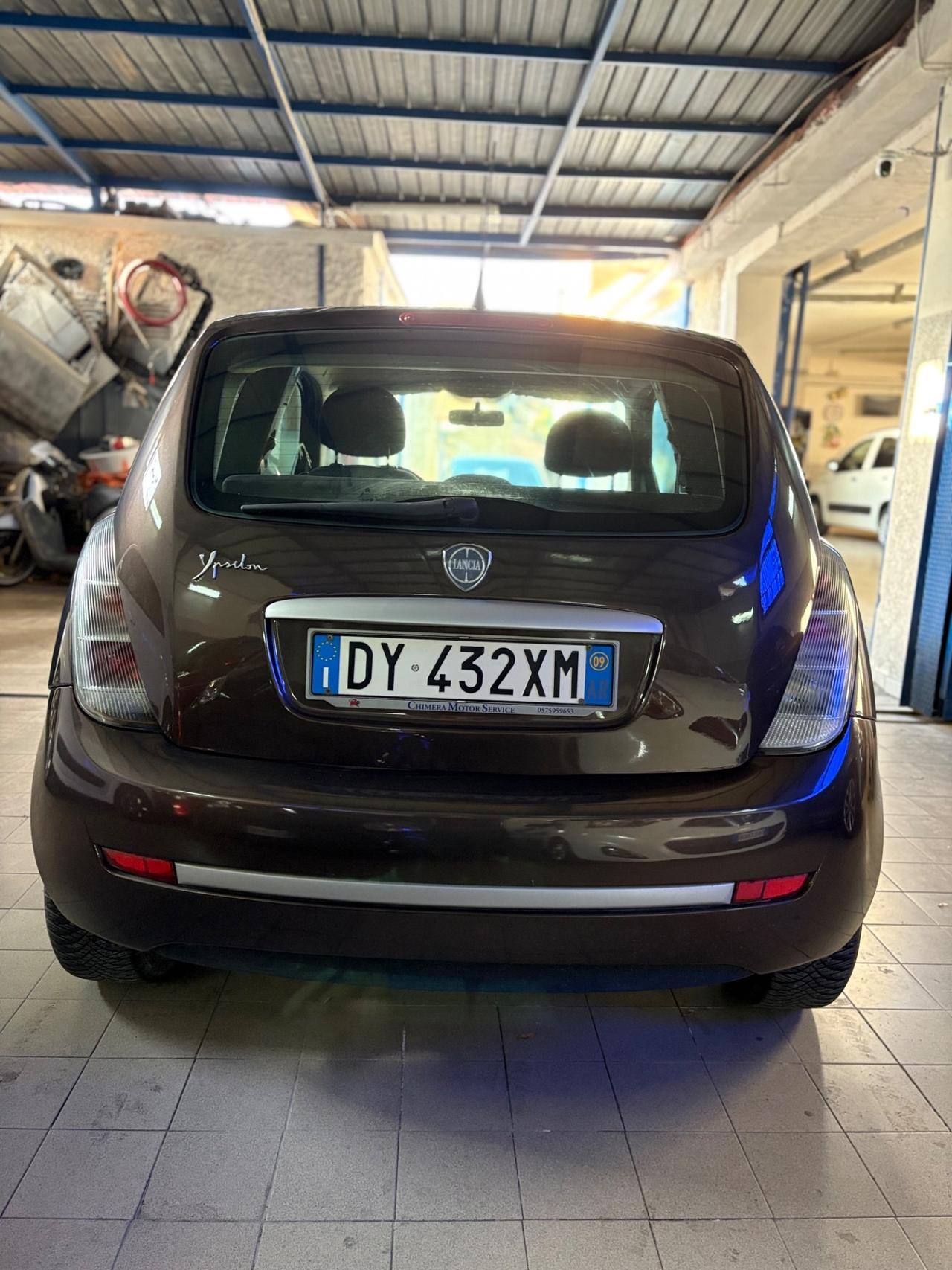 Lancia Ypsilon 1.4 Oro Ecochic GPL