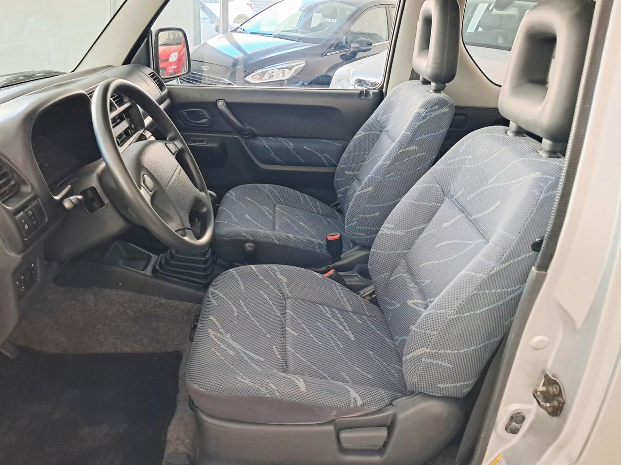 Suzuki Jimny 1.3i 16V cat 4WD JLX