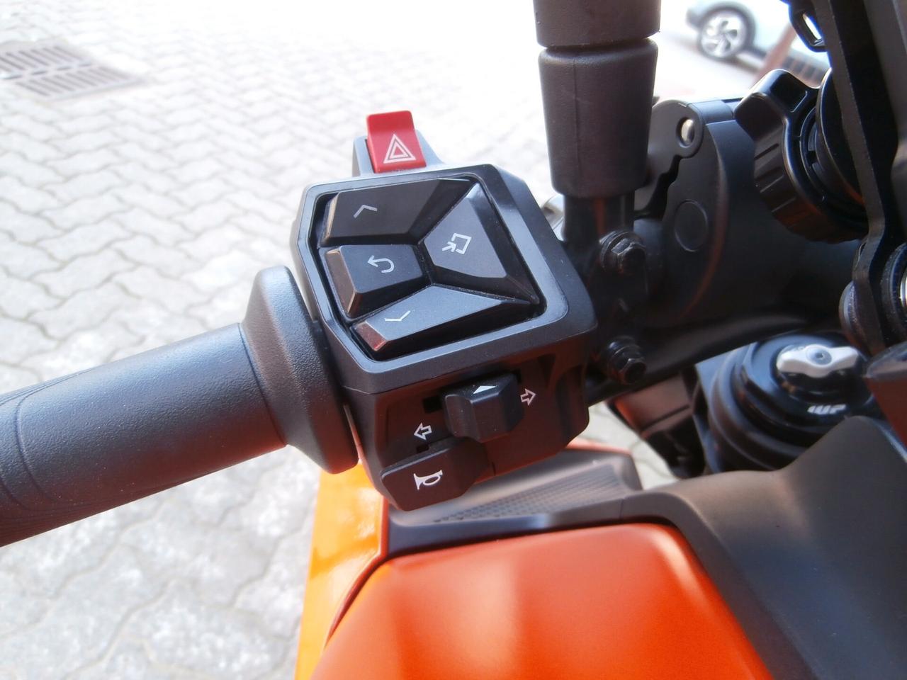 Ktm 390 Duke (2024 - 25) pasaggio incluso