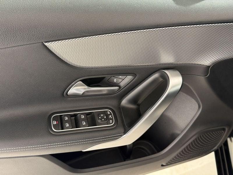Mercedes-Benz Classe A A 180 d Sport auto