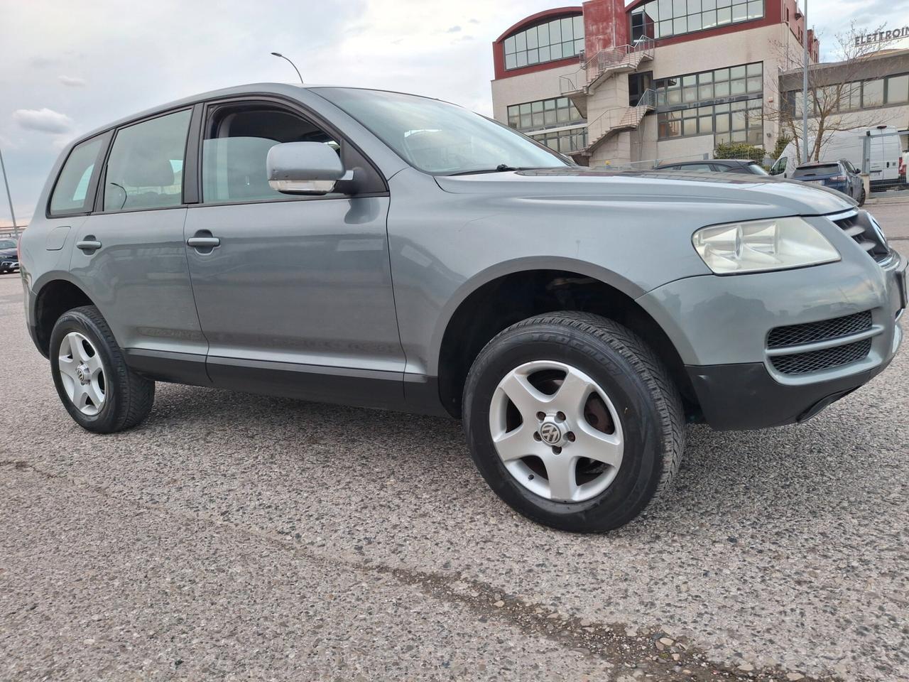 Volkswagen Touareg 2.5 R5 TDI Exclusive-AUTOMATICO-
