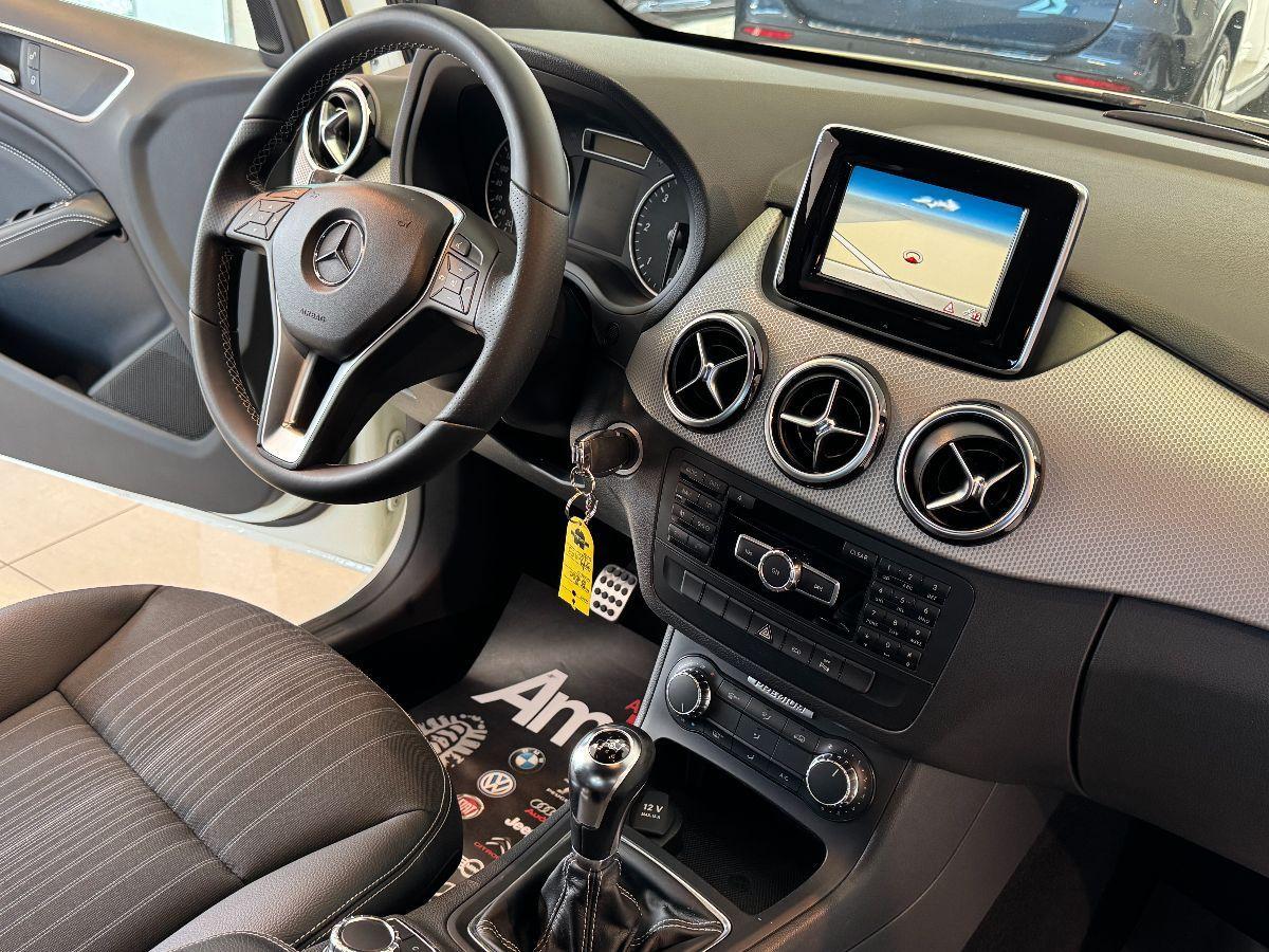 MERCEDES Classe B 200 CDI Premium