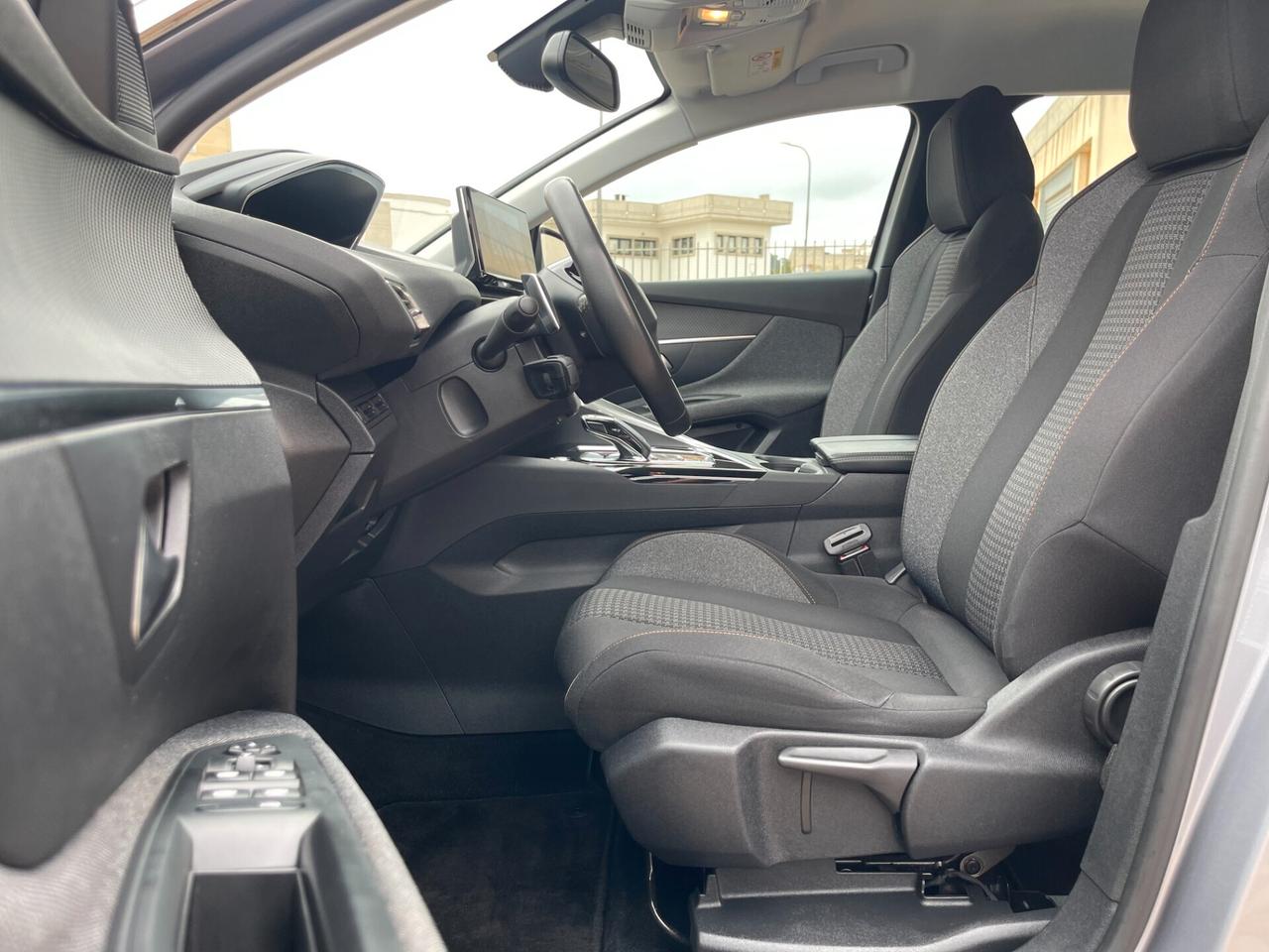 Peugeot 3008 BlueHDi 130 S&S EAT8 Active Business