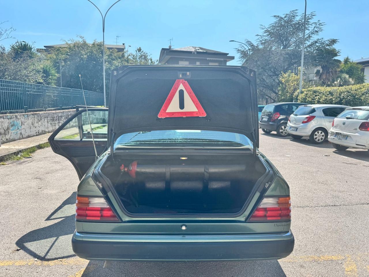 Mercedes-benz E 200 OLDTIMER GIA' ASI - 1991