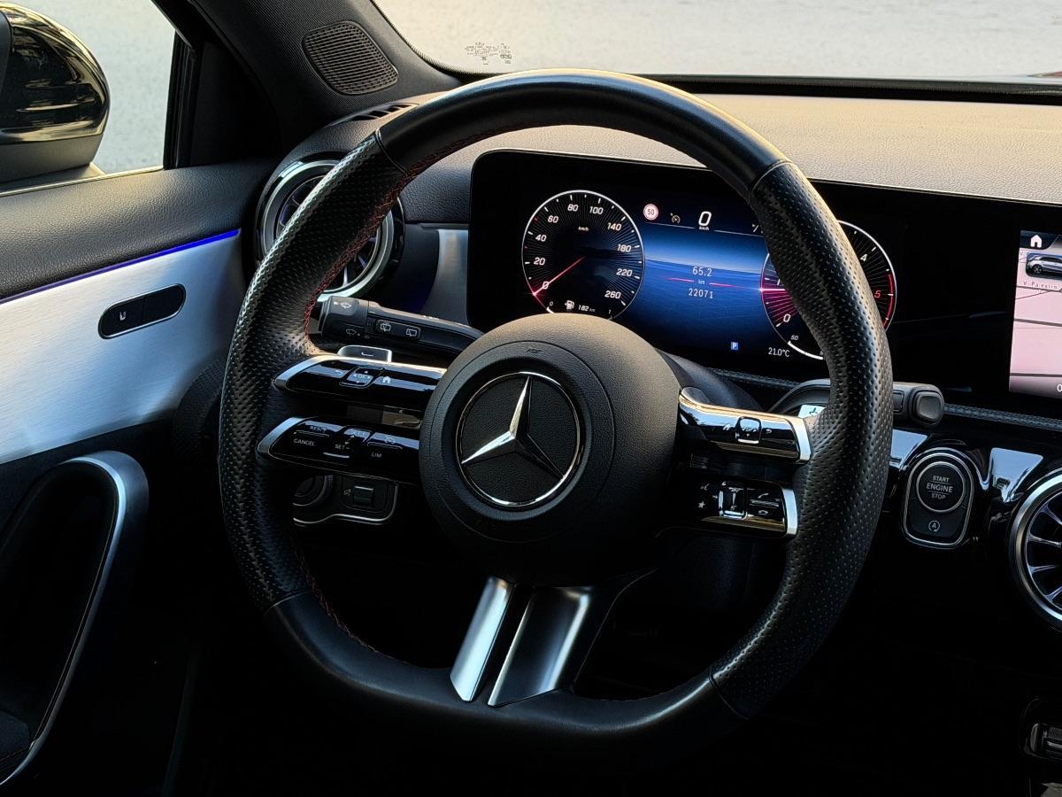 New Mercedes-Benz Classe A 200d Premium AMG 150CV