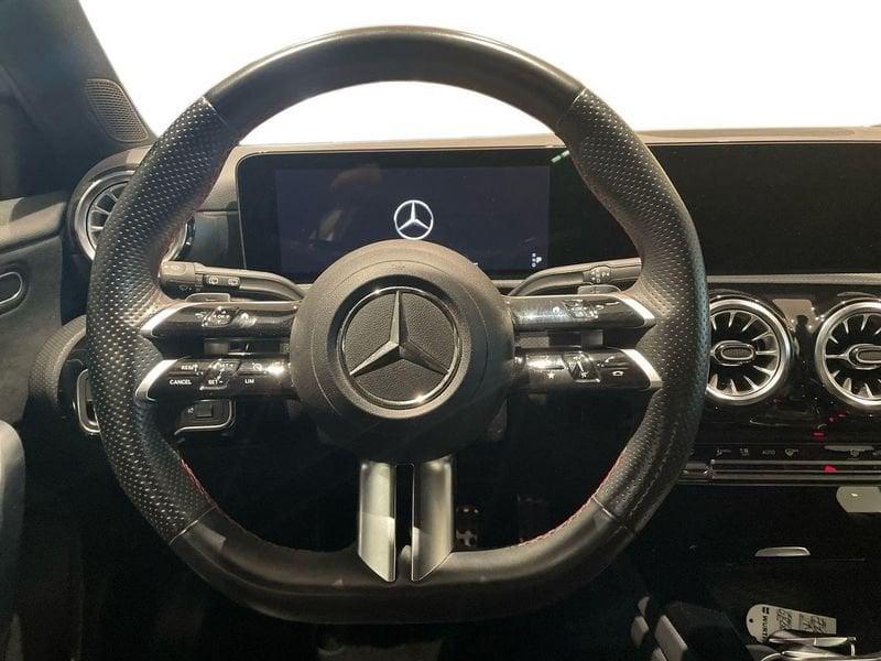 Mercedes-Benz Classe A A 180 d AMG Line Premium auto