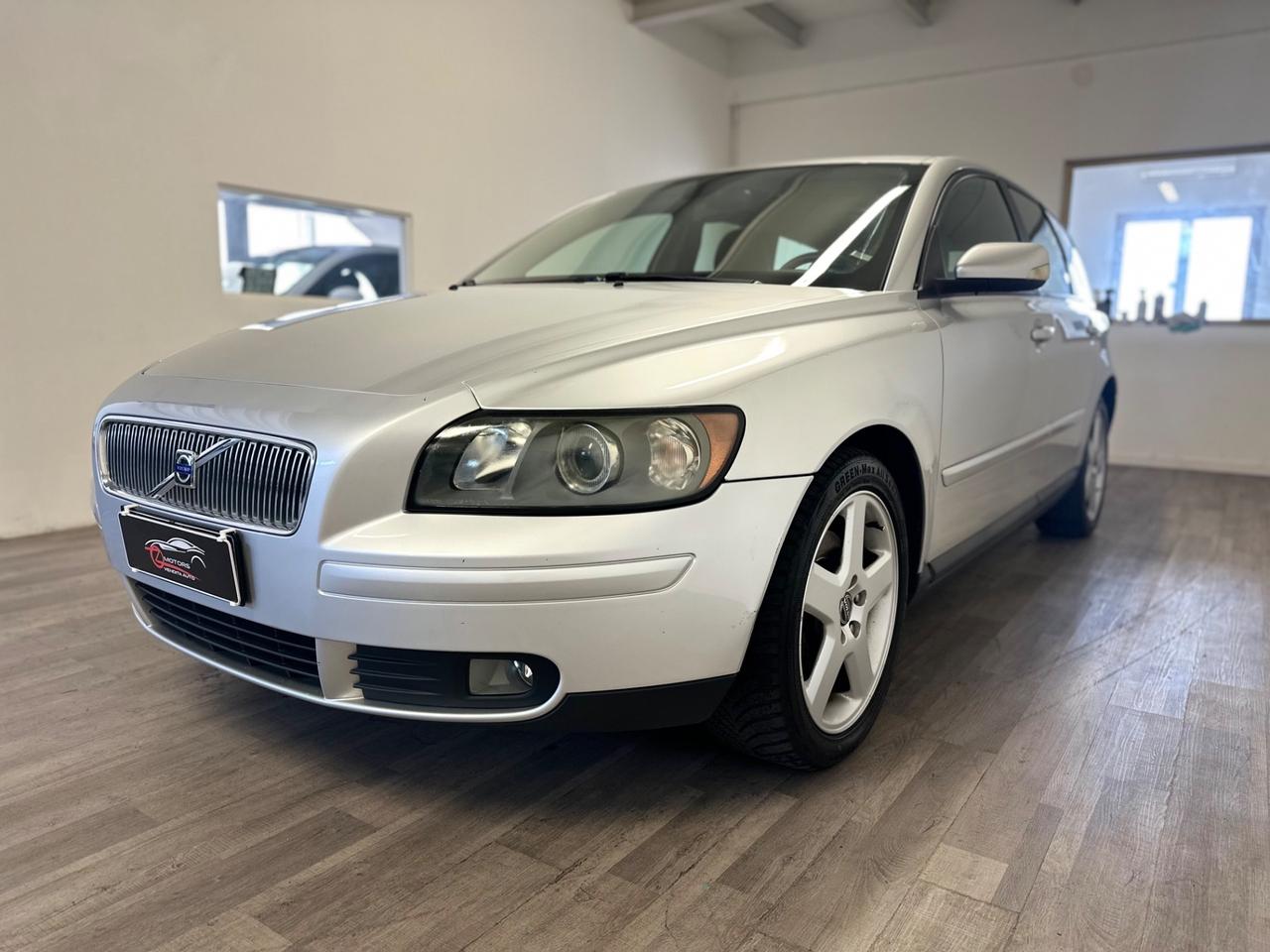 Volvo V50 2.0 D cat Summum OK NEOPATENTATI