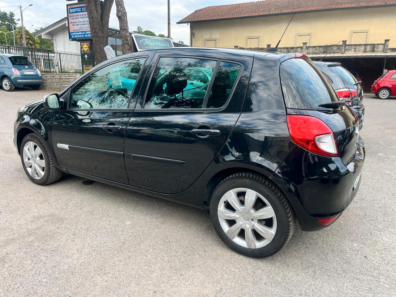 Renault Clio 1.2 16V 5 porte Dynamique