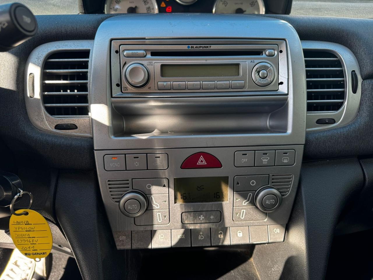 Lancia Ypsilon 1.3 MJT 75 CV Platinum