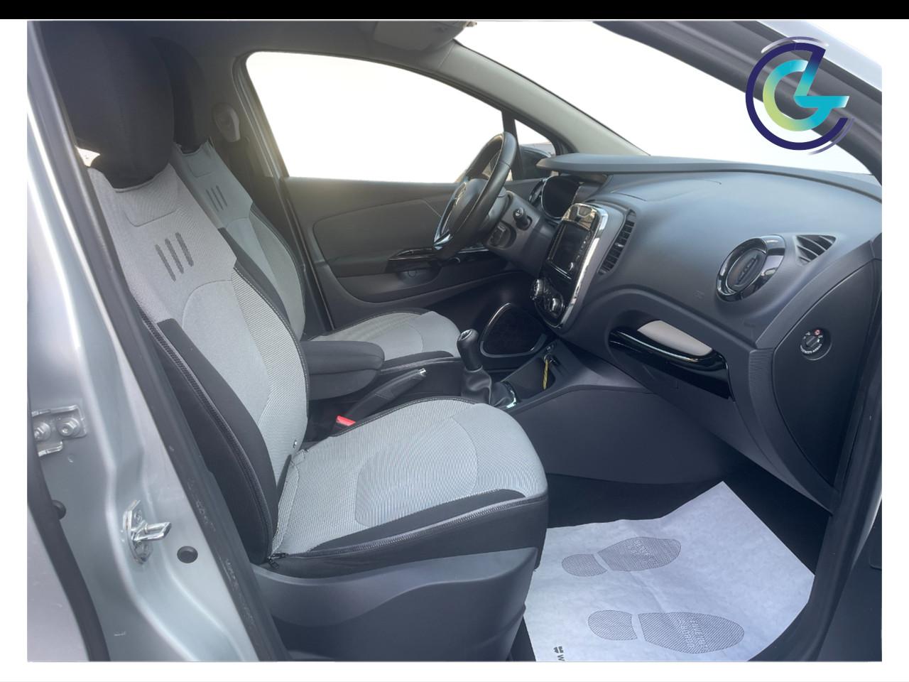 RENAULT Captur I 2013 - Captur 0.9 tce energy R-Link s&s 90cv
