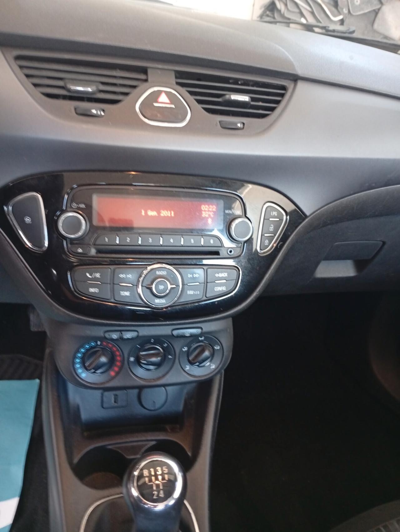 Opel Corsa 1.2 85CV 5 porte GPL-TECH Edition