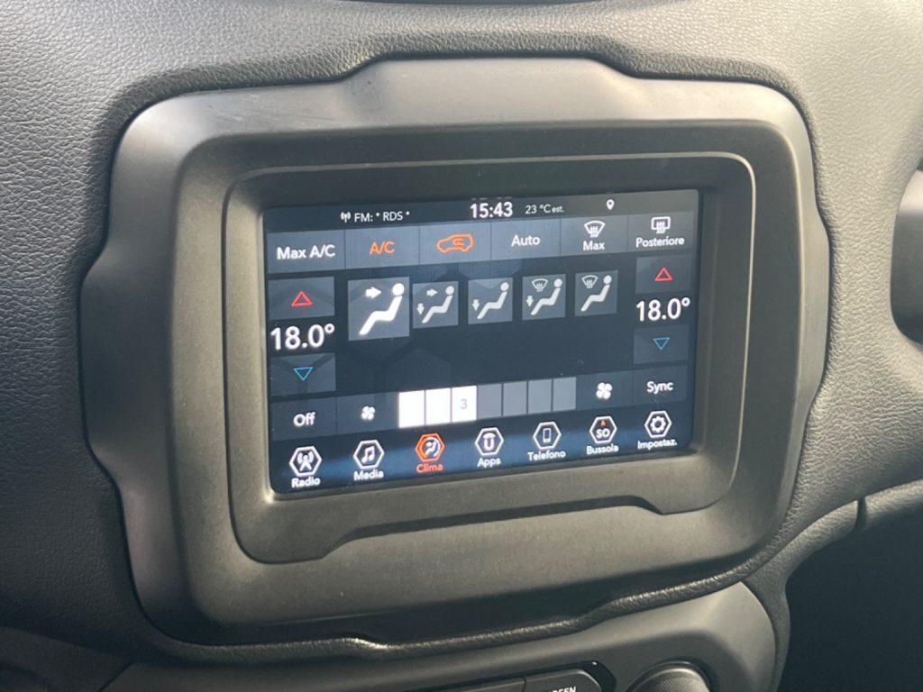 Jeep Renegade 1.6 Mjt DDCT 120 CV Limited tua da €219,00 mensili