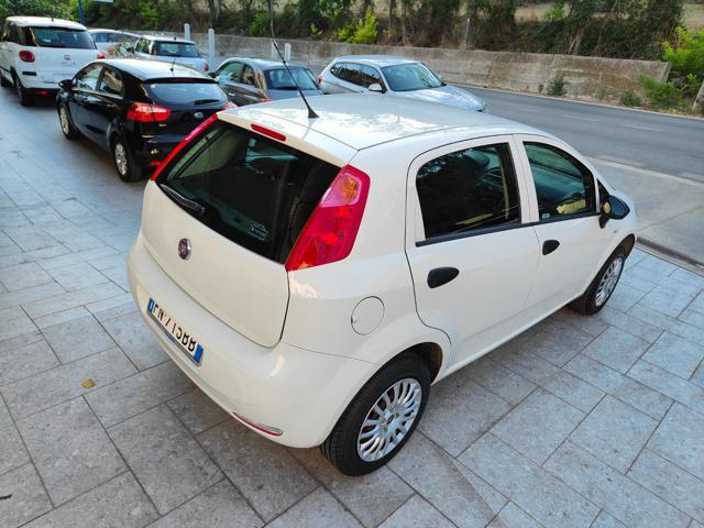 FIAT Punto 1.4 8V 5 porte Natural Power Street *VENDUTA*