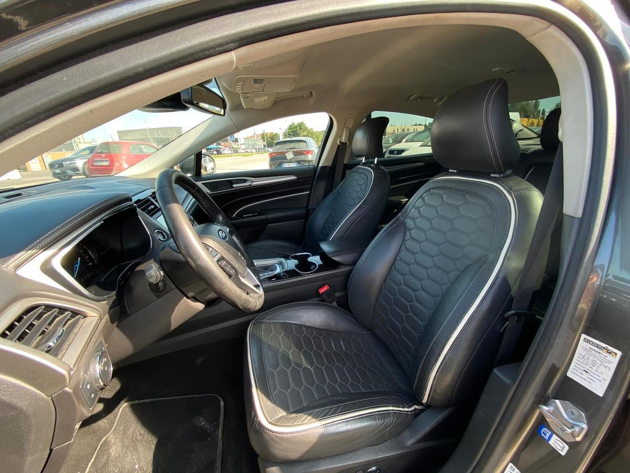 Ford Mondeo Full Hybrid 2.0 187 CV eCVT 4 porte Vignale