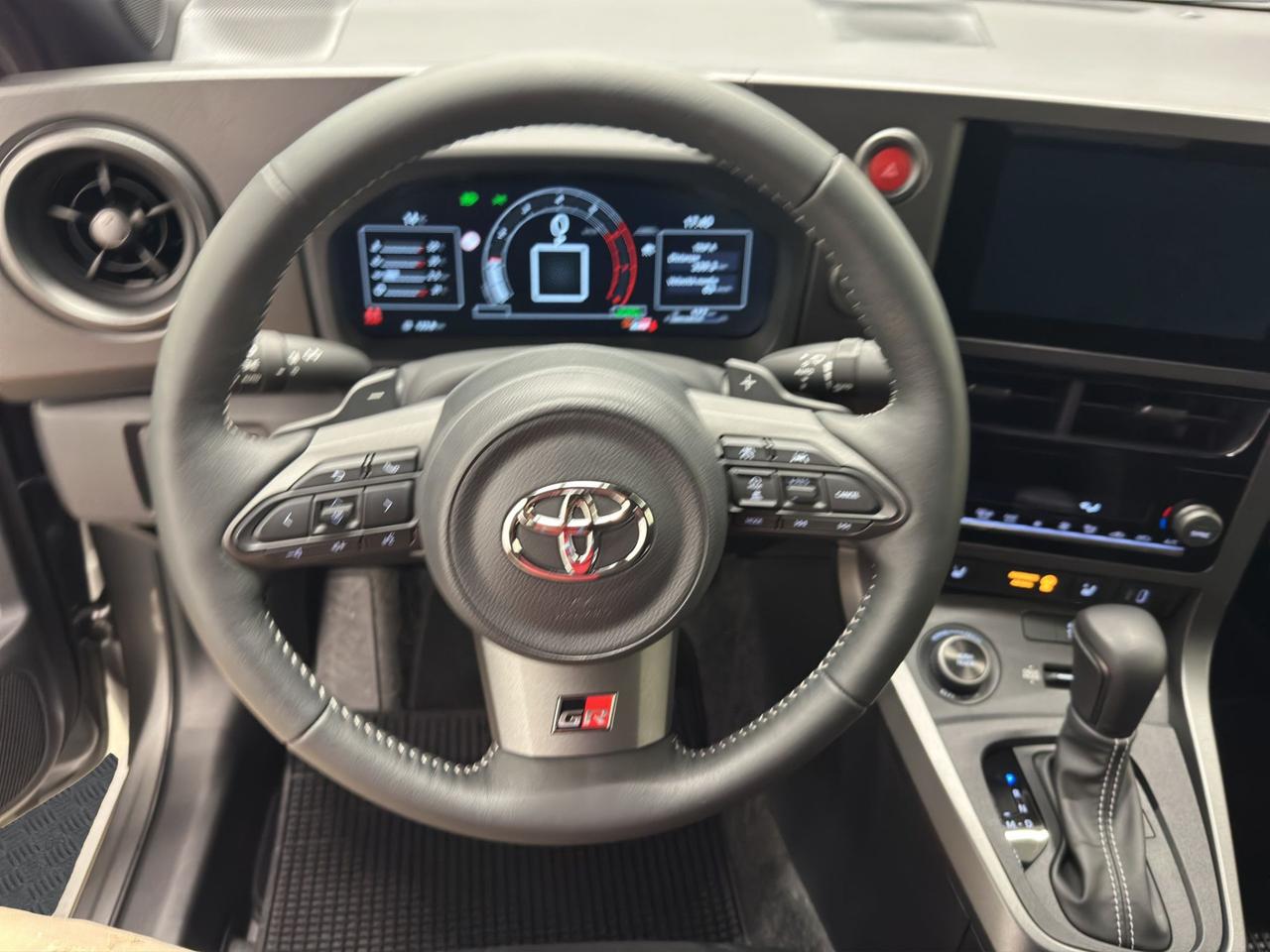 Toyota GR Yaris 1.6 Circuit dat-8