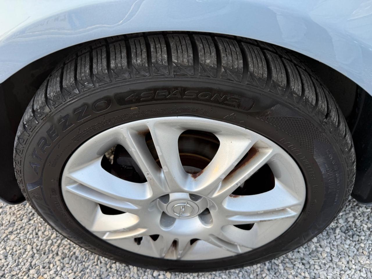 Opel Corsa 1.2 3 porte Club