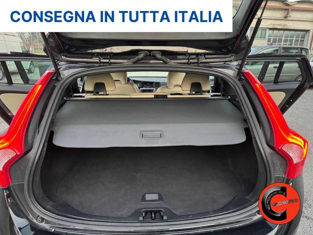 VOLVO V60 D2 GEATRONIC EDITION-NAVI-PELLE-CERCHI 17-SENSORI-