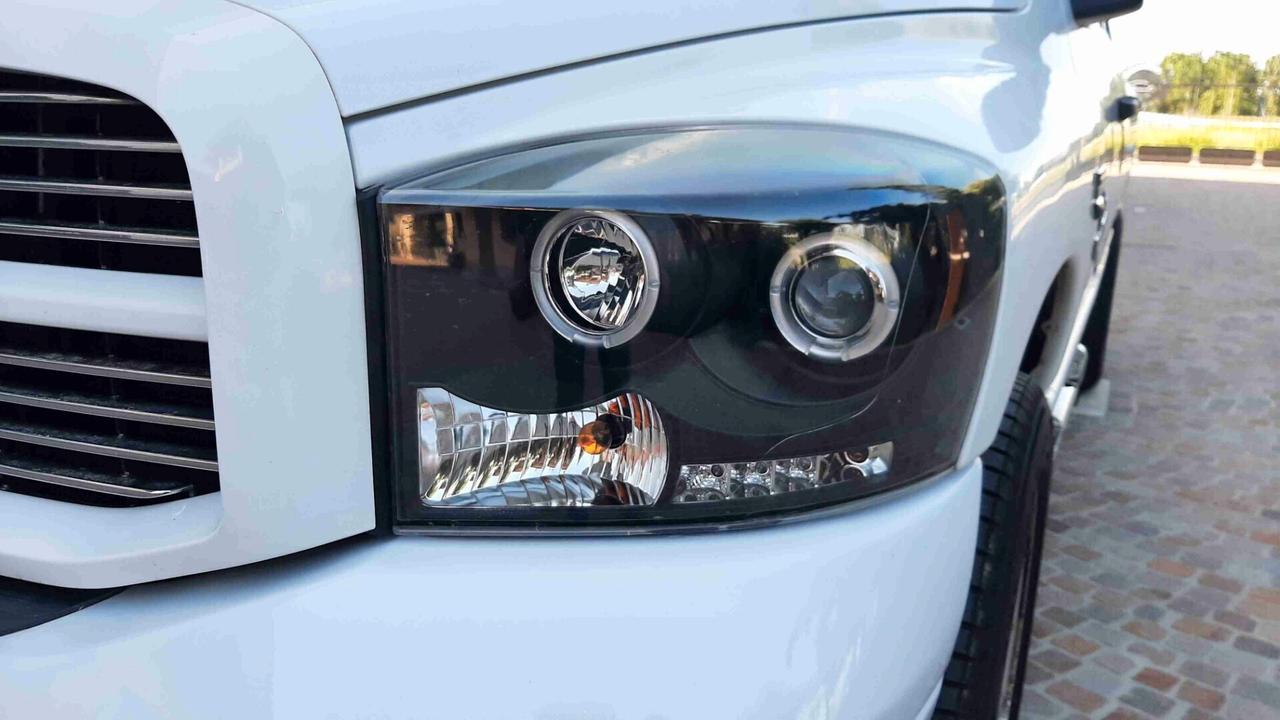 Dodge RAM 1500 Hemi 5.7 anno 2007 motore fuso