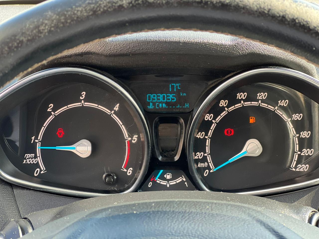 Ford Fiesta 1.5 TDCi 75CV 5 porte Titanium