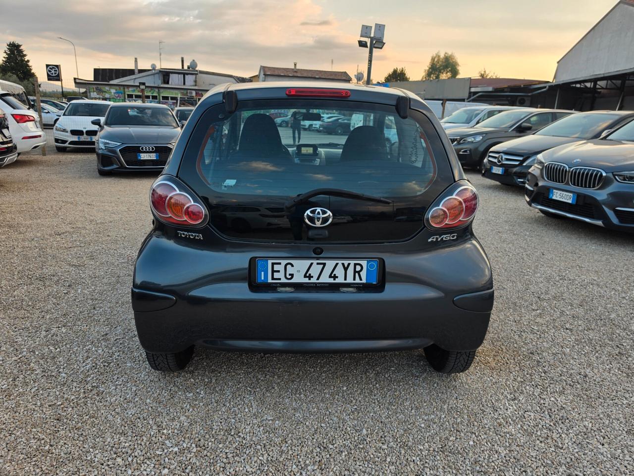 Toyota Aygo 1.0 12V VVT-i 3 porte Sol Connect