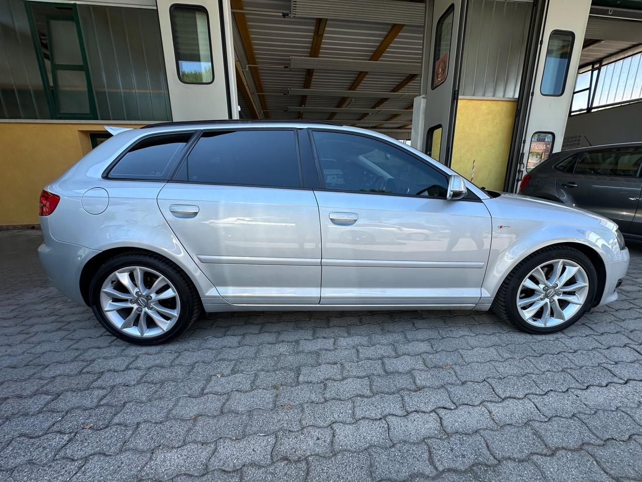 Audi A3 SPB 2.0 16V TFSI quattro S tronic Ambition