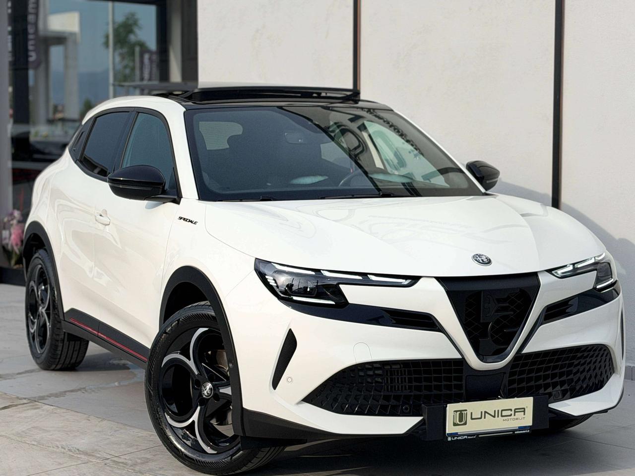 Alfa Romeo Junior 1.2 HYBRID SPECIALE 136 cv AUTOMATICA TETTO