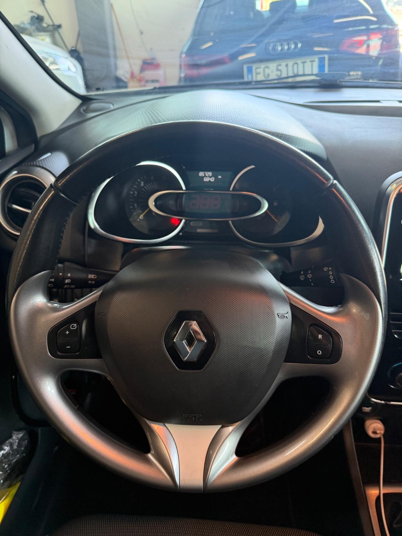 Renault Clio 1.5 dCi 8V 75CV 5 porte Costume national