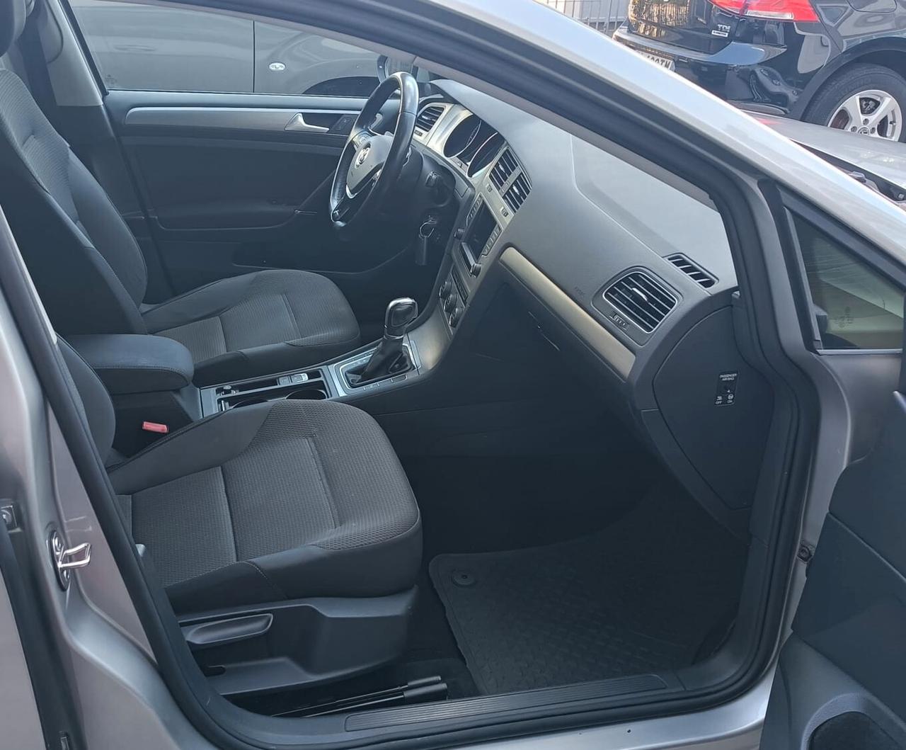 Volkswagen Golf 1.6 TDI 110 CV DSG 5p. Business BlueMotion Technology
