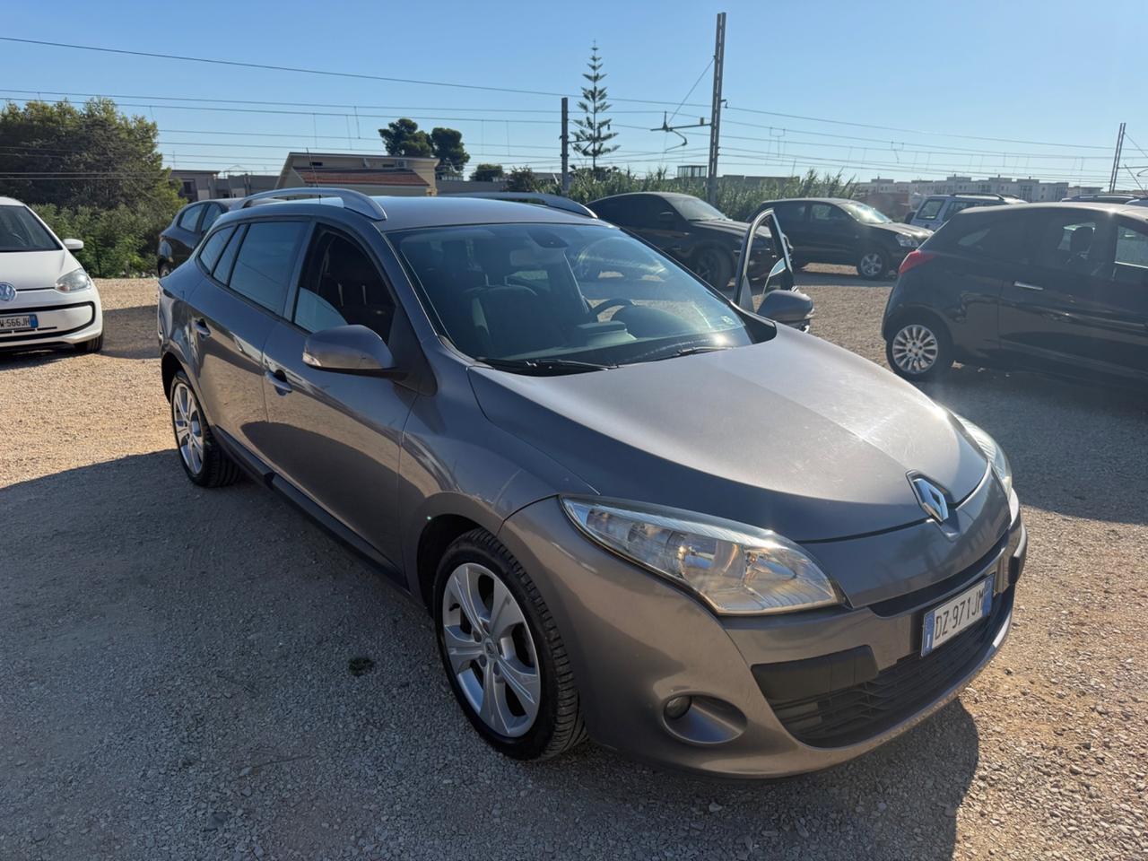 Renault Megane 1.5 dCi 110CV 2.499€