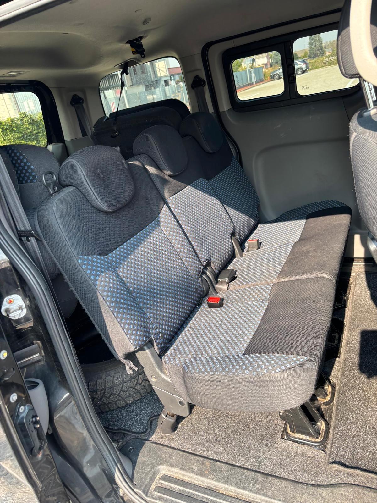 Nissan NV200 EVALIA 1.5 dCi 90CV Bus 7 POSTI CON GANCIO TRAINO UNICO PROPRIETARIO