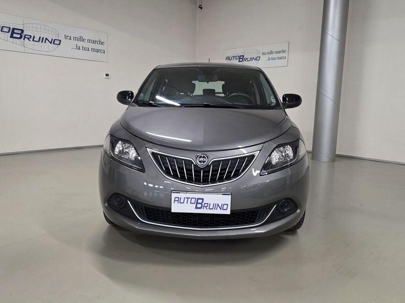 Lancia Ypsilon 1.0 FireFly 70cv S&S Hybrid SILVER solo 37.000 km !