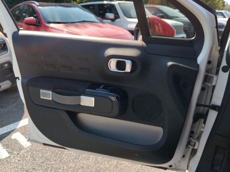 Citroën C3 III 2017 1.2 puretech Shine s&s 83cv