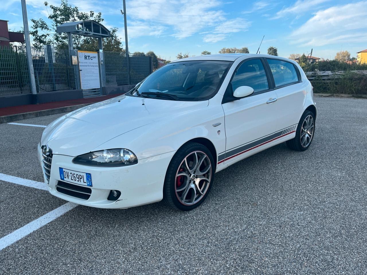 Alfa Romeo 147 1.9 JTDm Q2 (170) 5p. Ducati Corse