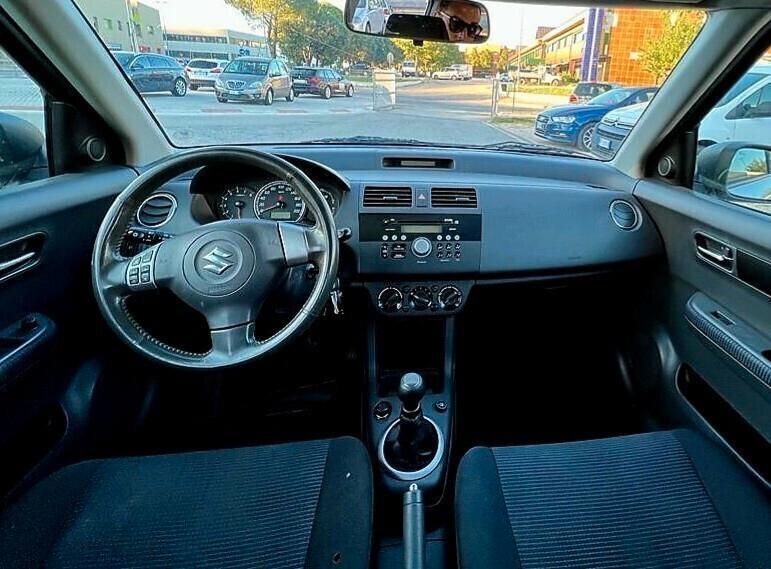 Suzuki Swift 4x4 5p. GPL