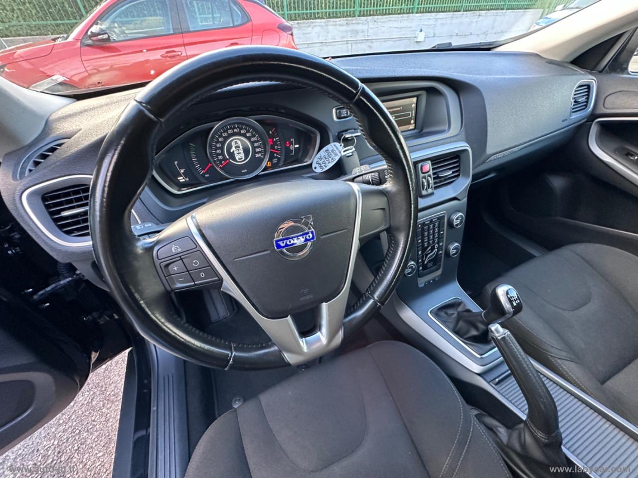 VOLVO V40 Cross Country D2 1.6 Kinetic